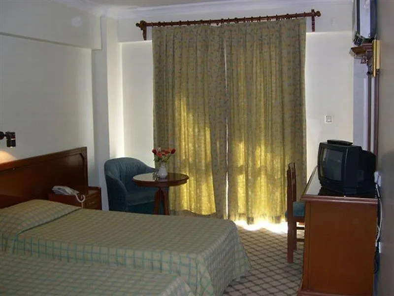 Hotel Miramar フェティエ